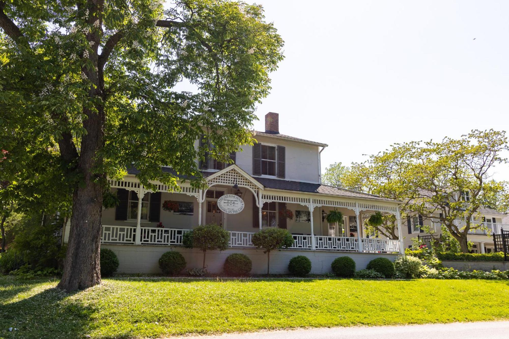 The Old Bank House Hotel Niagara-on-the-Lake Exterior photo